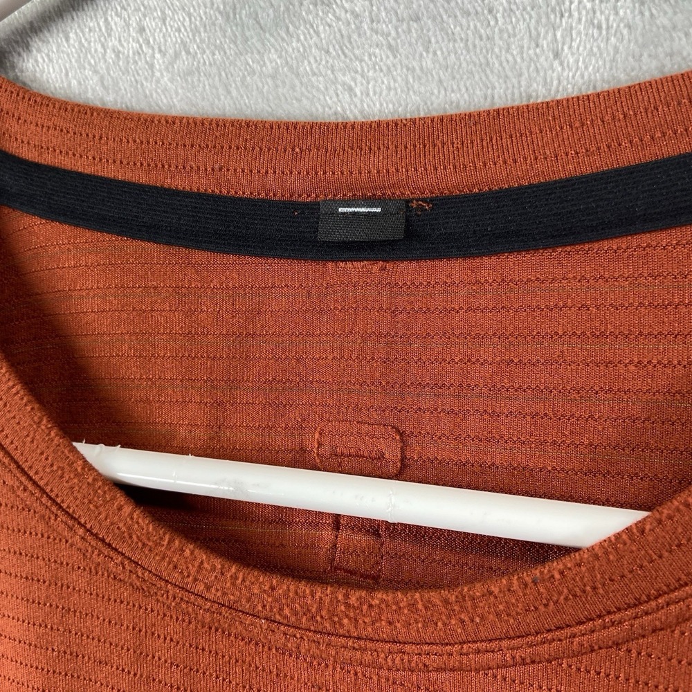 Lululemon T-Shirt mens XXL License To Train Crew Neck Orange - Picture 4 of 14